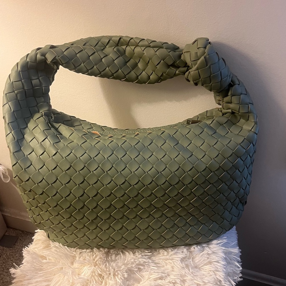 Green purse